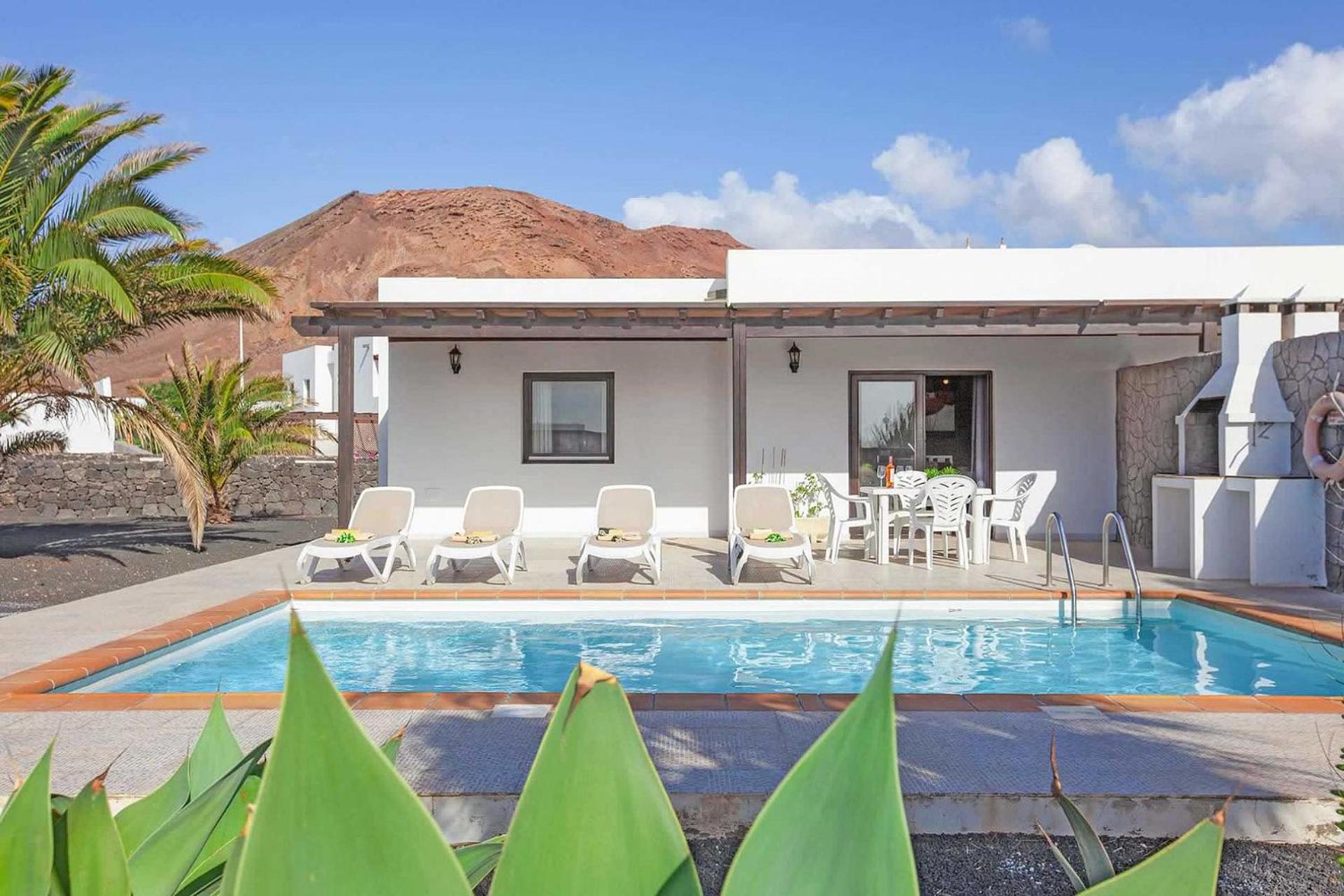 Villas Rodriguez Playa Blanca  Exterior photo